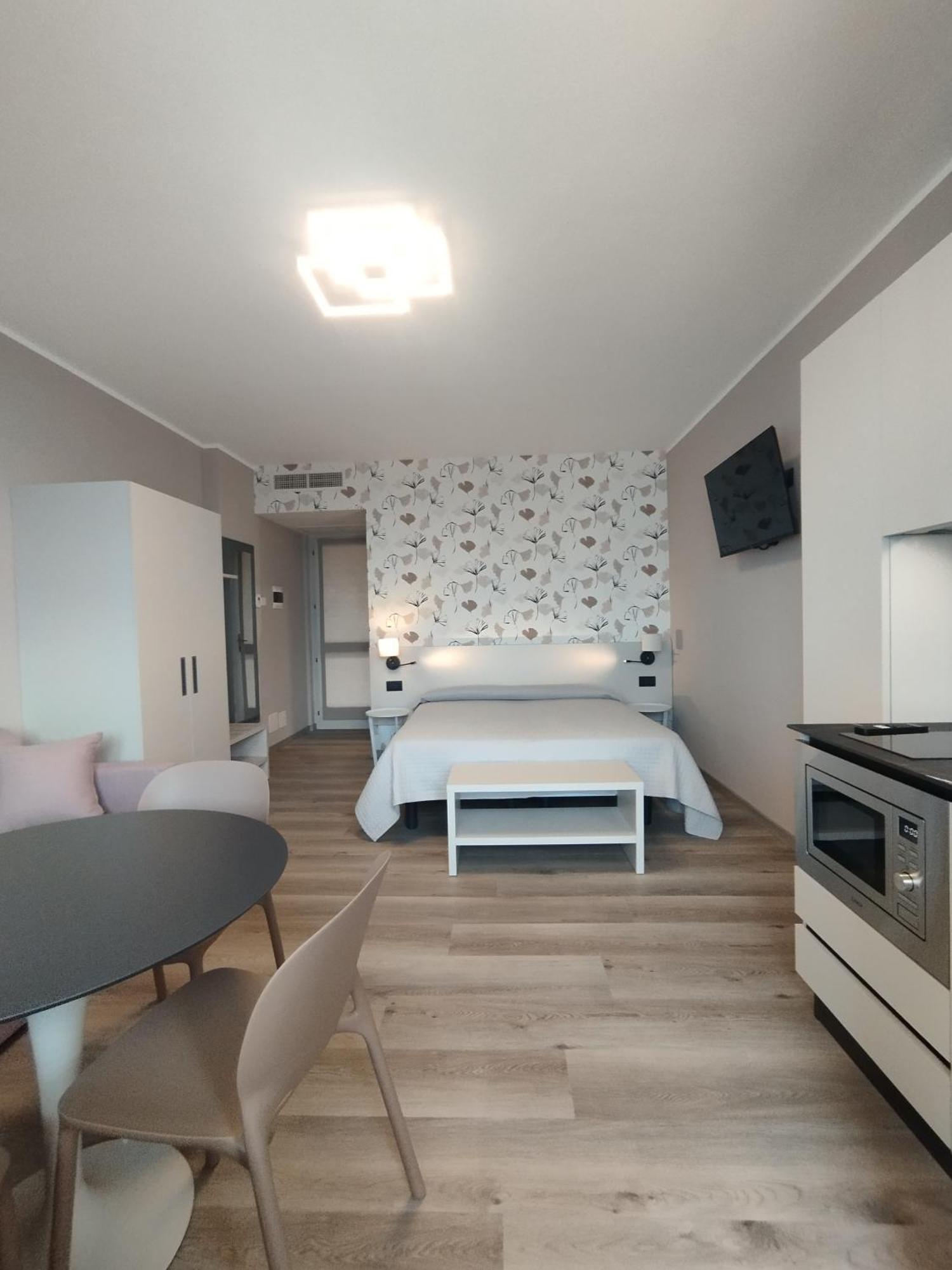 Residence San Vito Бренцоне-суль-Гарда Екстер'єр фото